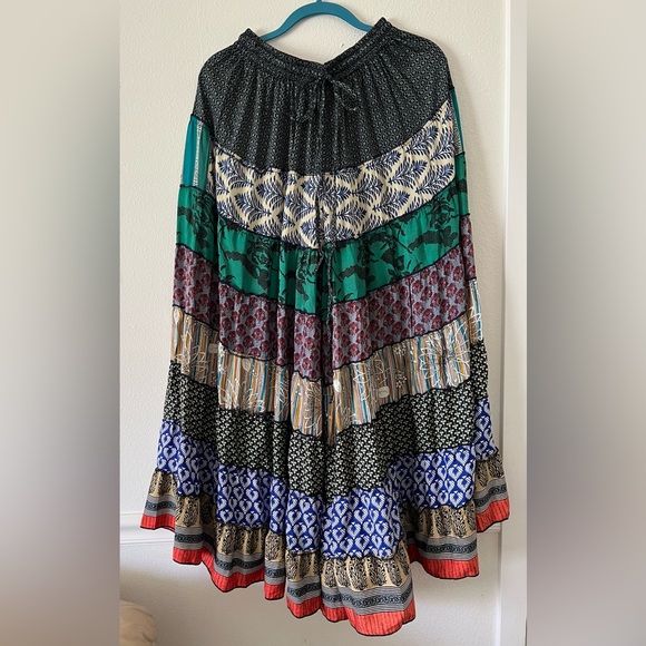 Palazzo Pants by Wylder Trading Co Silk Monsoon Tiered Palazzo Pants New! - Picture 2 of 5